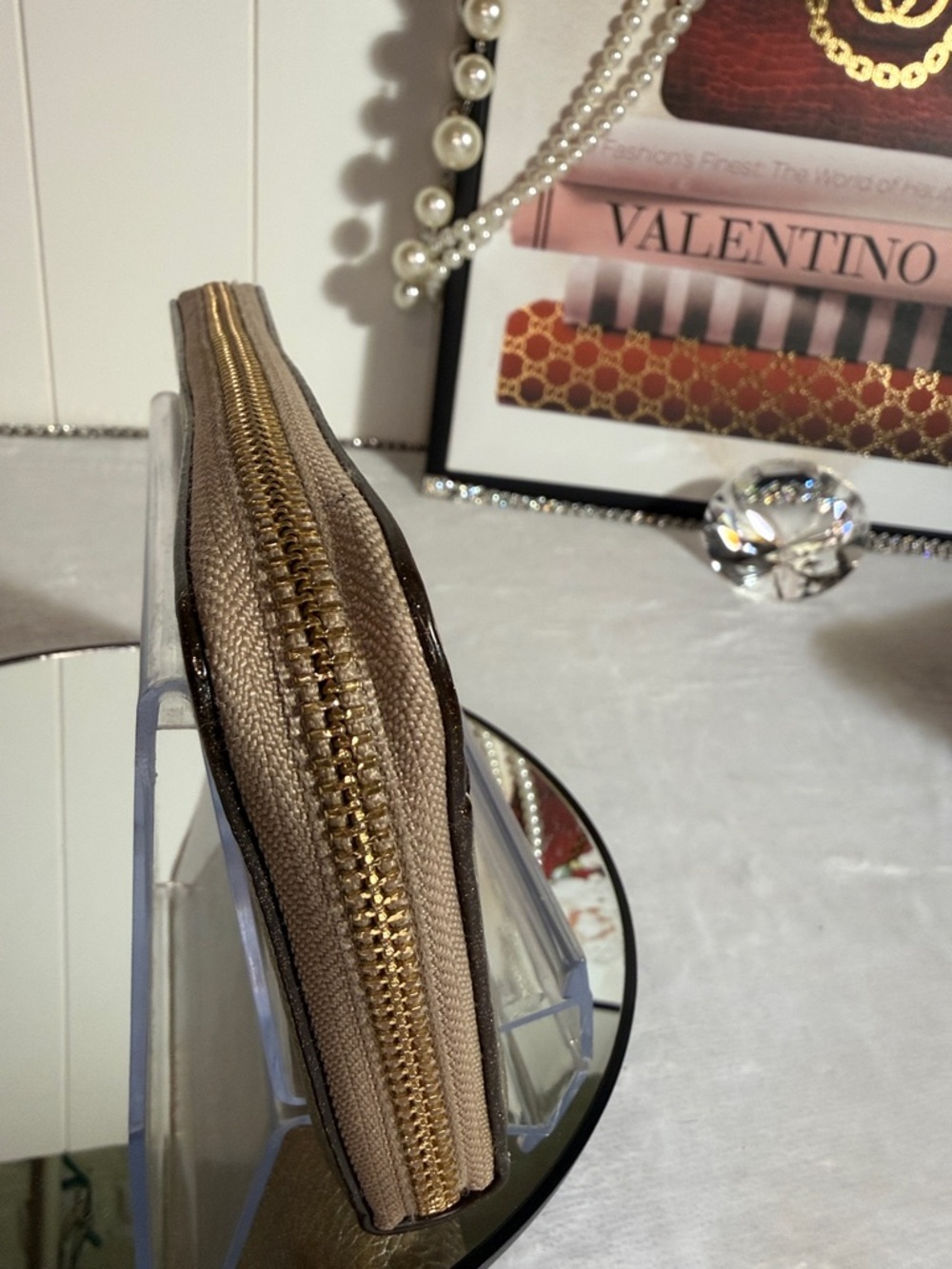 Coach Gold Metallic Pebbled Leather Zip Around Accordion Wallet Y2K - Picture 3 of 9